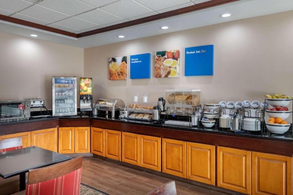 Comfort Inn & Suites Camden Luaran gambar
